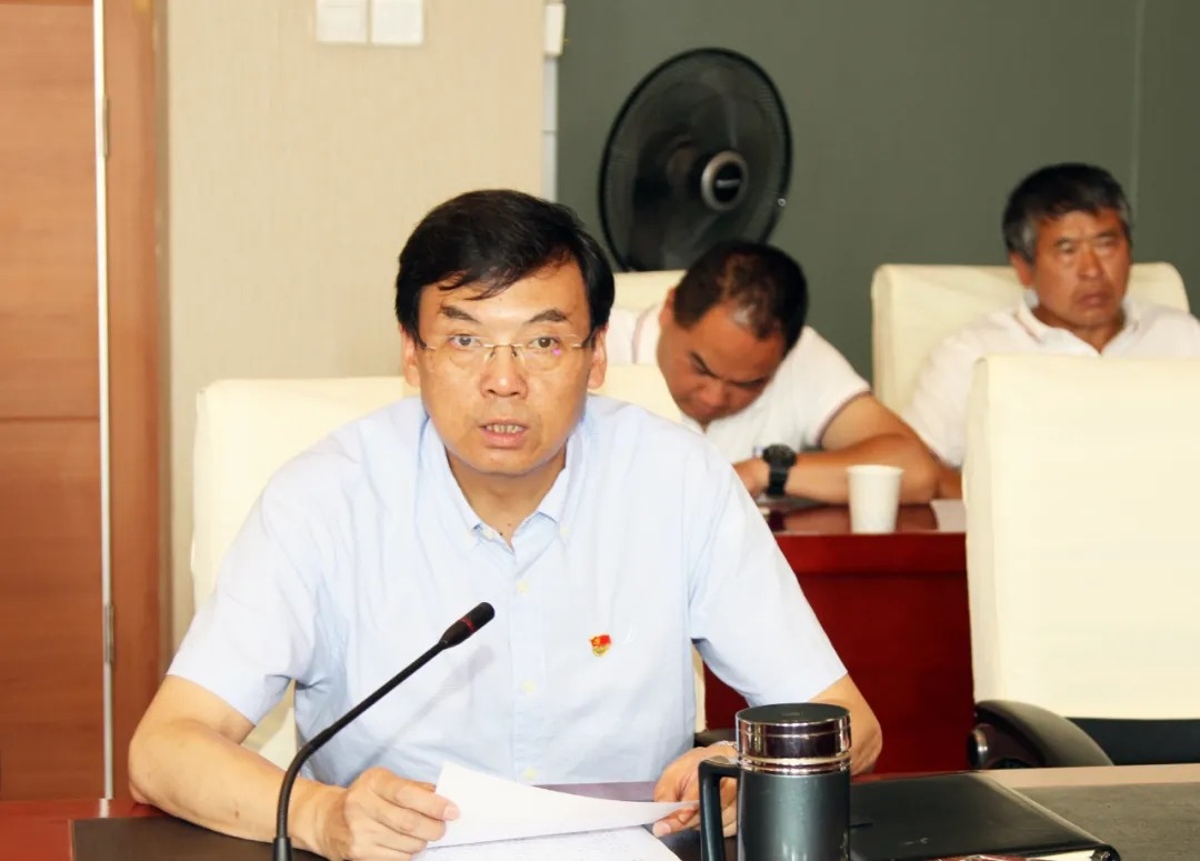 云煤集团党委副书记、总司理高建嵩教学党史学习教育专题党课