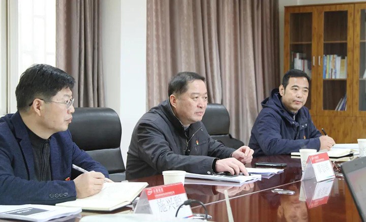 云煤（南宫ng28）集团党委委员、纪委书记覃崇辉到煤炭机电试验所开展春节送温暖慰问活动