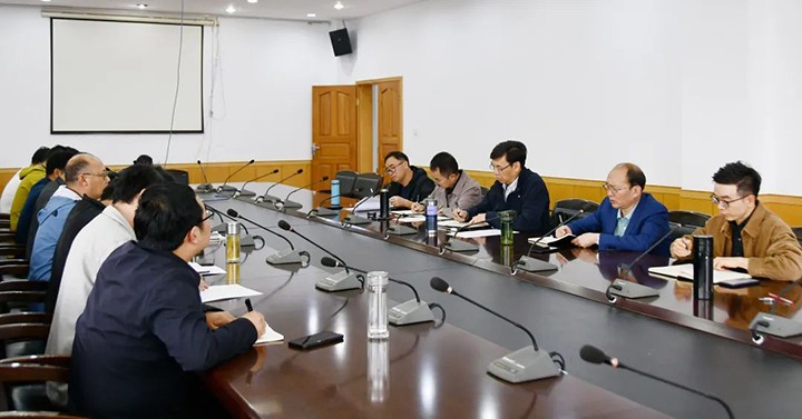 云煤（南宫ng28）集团党委副书记、总司理高建嵩一行到云维集团督导调研