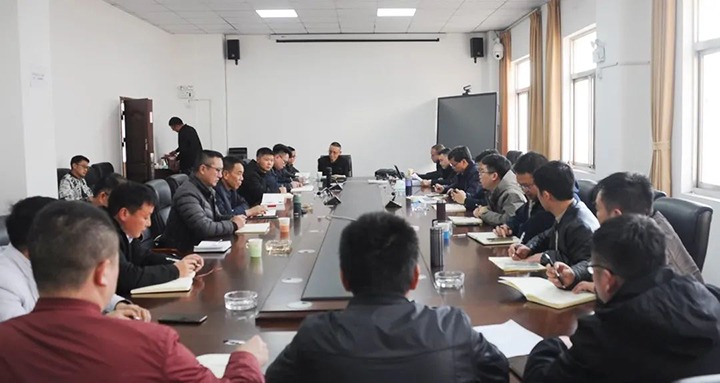 云煤（南宫ng28）集团党委副书记、副董事长、总司理高建嵩到陆东煤矿公司调研清静生产事情