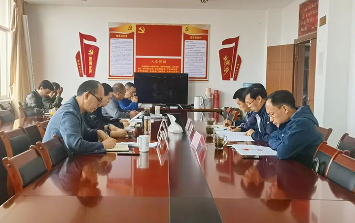 【主题教育】云煤（南宫ng28）集团党委副书记、副董事长、总司理高建嵩到石油化工供销公司开展主题教育调研