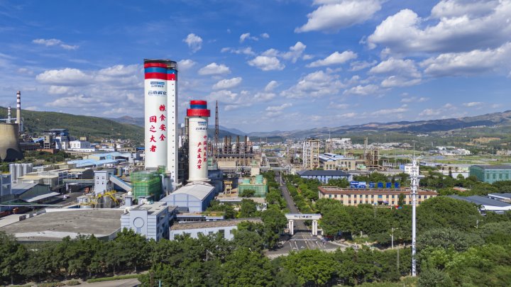 立异高！解化清洁能源公司粗甲醇年产量突破25万吨，，，，，，圆满完玉成年生产使命